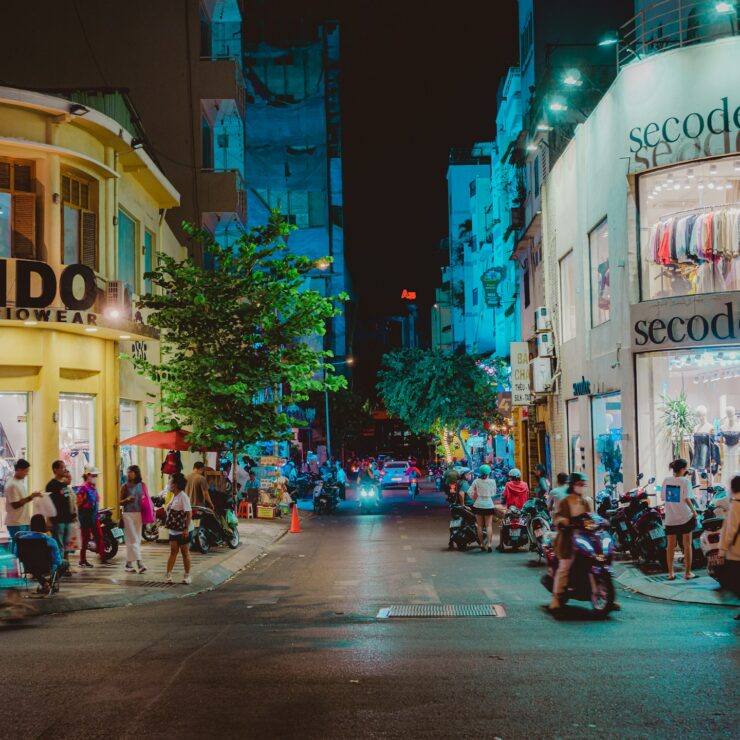 Shopping Spree in Saigon – From Luxury to Local Crafts: Your Ultimate Retail Adventure from Silverland Jolie Hotel