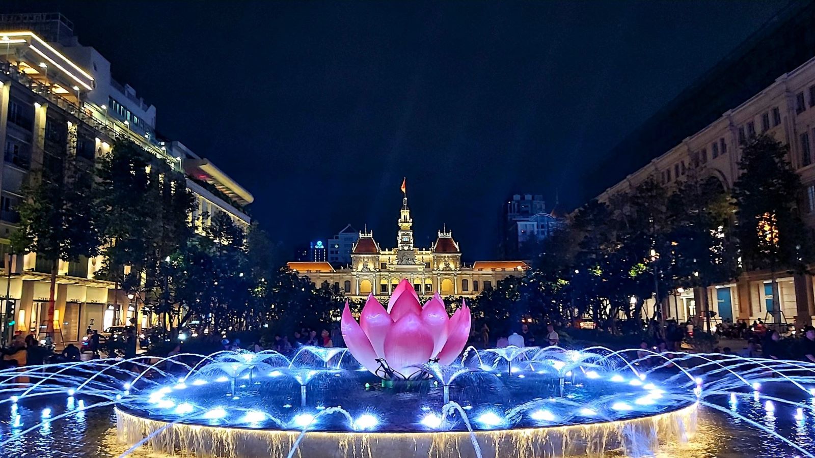 Walking Tours of District 1 – Where History Meets Hustle: Your Ultimate Saigon Stroll from Silverland Jolie Hotel